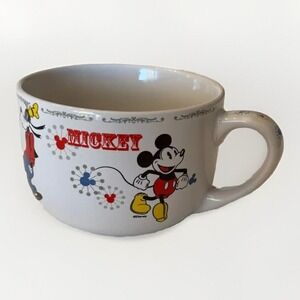 Walt Disney Collector Mickey‎ And Friends Porcelain Soup Mug